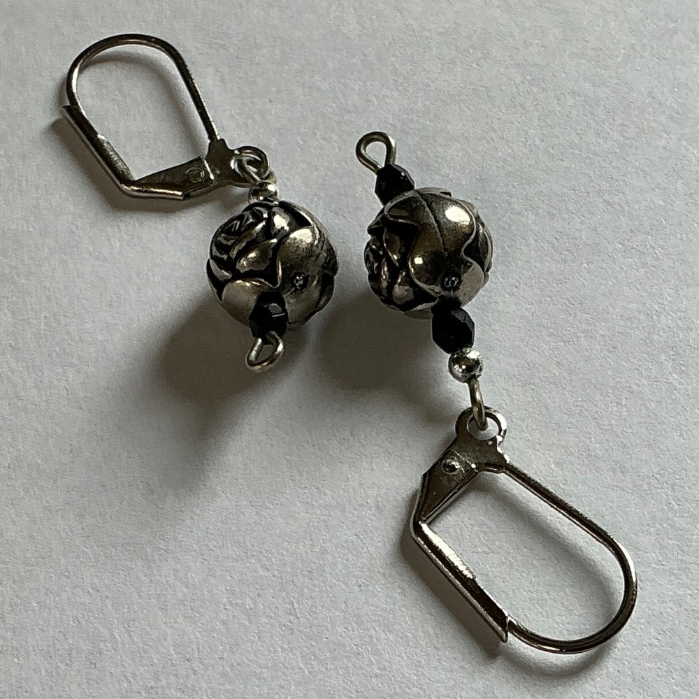 Rosette Dangle Earrings - Picture 4 of 4